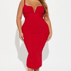 Misty Bandage Midi Dress - Red
